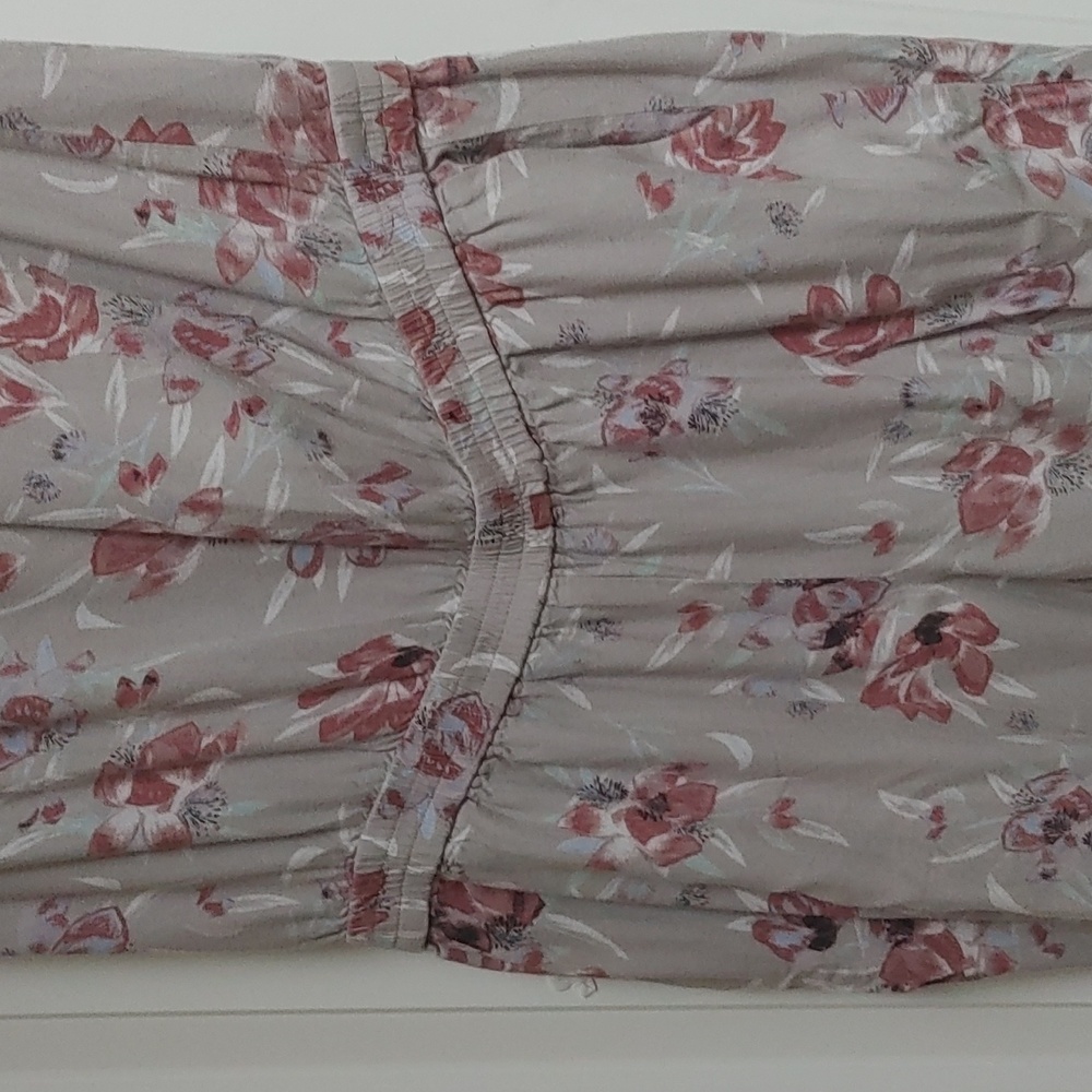 Talula by Aritzia shoulderless jumper suit overall romper flowers Medium - Picture 5 of 9